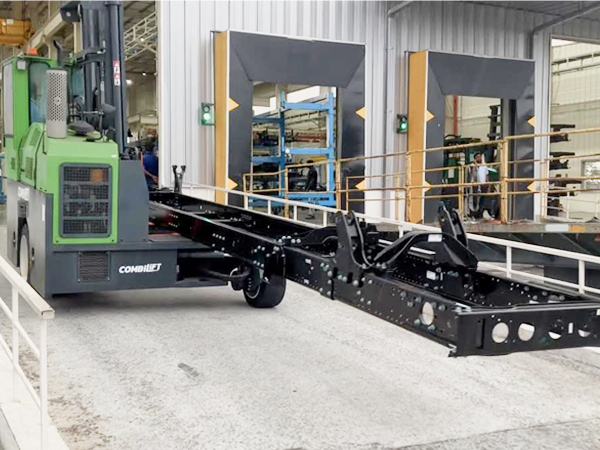 chassis lifting sideloader Chennai Pune
